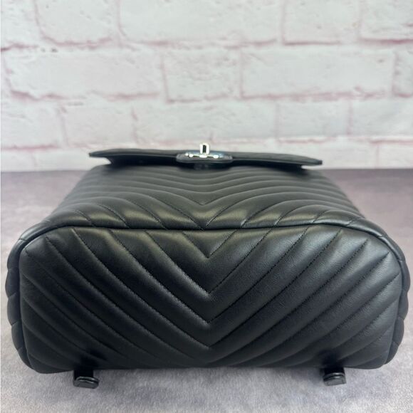 Chanel New Large Chevron Quilted Urban Spirit Backpack - Picture 5 of 16
